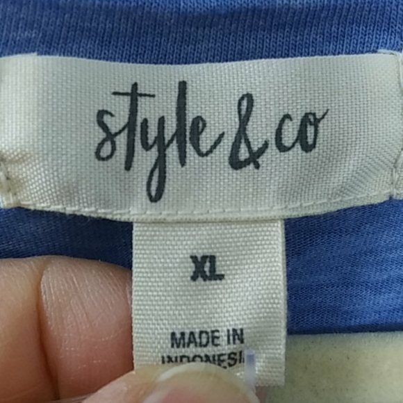 Style & Co burn out tee - Picture 4 of 5